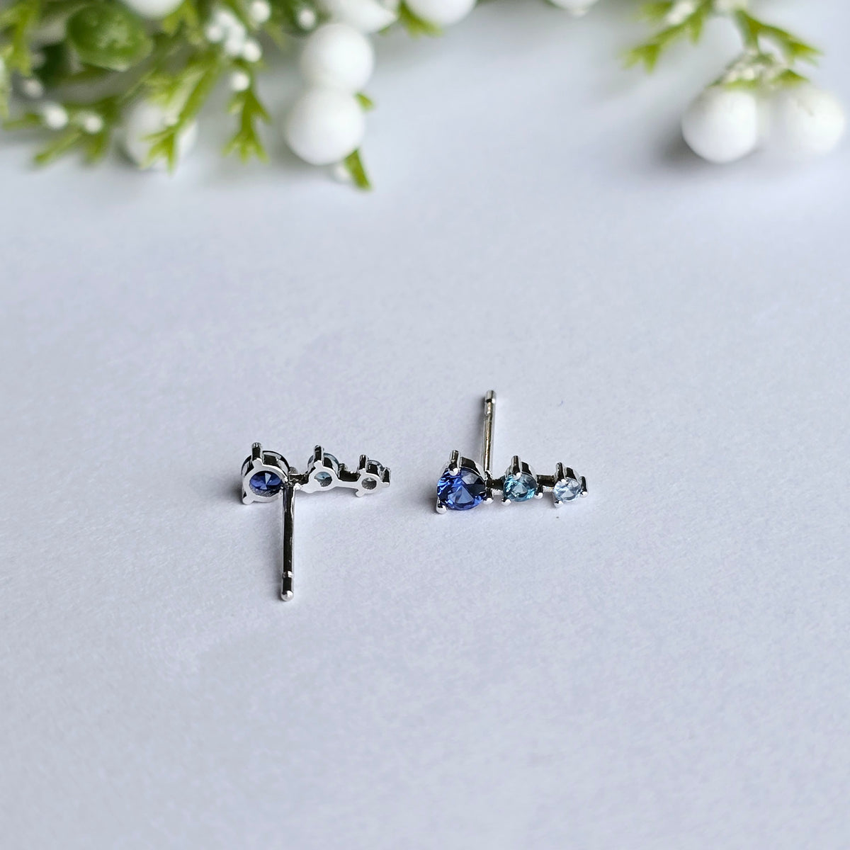 Solid Gold Gradient Blue Sapphire Stud Earrings, 14k Minimalist Earrings, Aquamarine and Blue Sapphire Studs, Blue Gemstone Stud Earrings