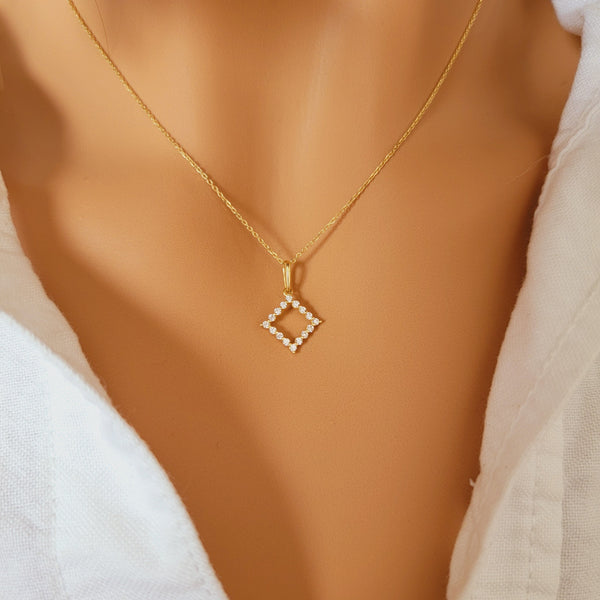 Dainty 14k Gold Diamond Pendant Necklace: Round Cut, Conflict-Free