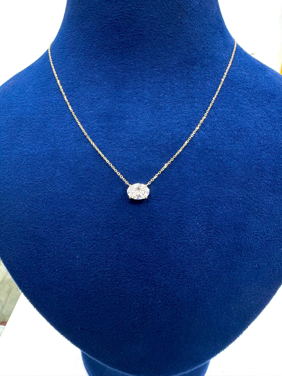 1 Ct Oval Cut Lab Grown Diamond Necklace: 14K Gold Solitaire Pendant, IGI Certified
