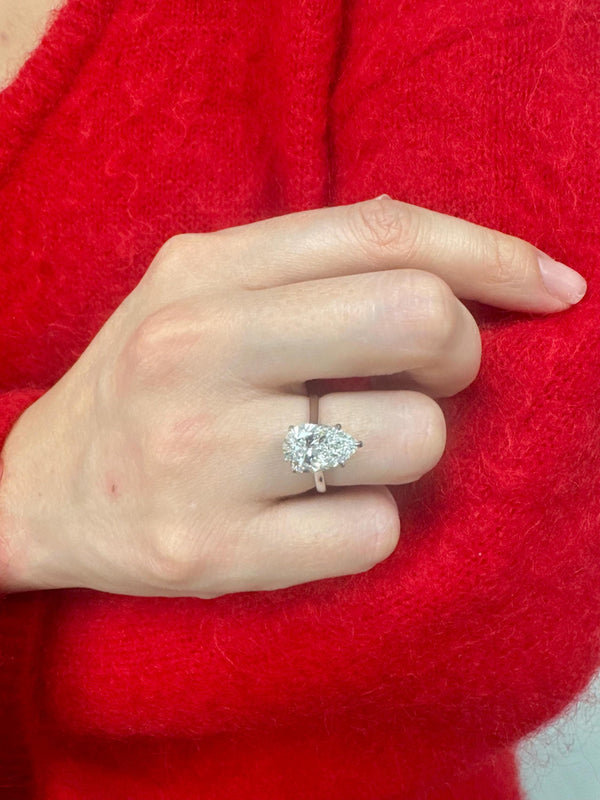 3 Carat D-VVS2 Pear Cut Lab Grown Diamond Engagement Ring: 14K Gold Solitaire