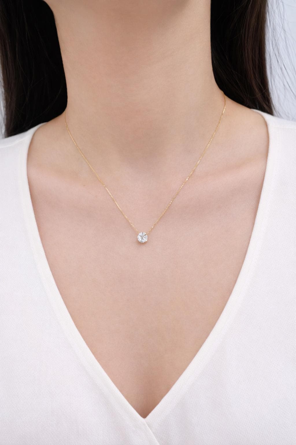 1 Ct Round Cut Lab Grown Diamond Necklace: 14K Gold Solitaire Pendant, IGI Certified