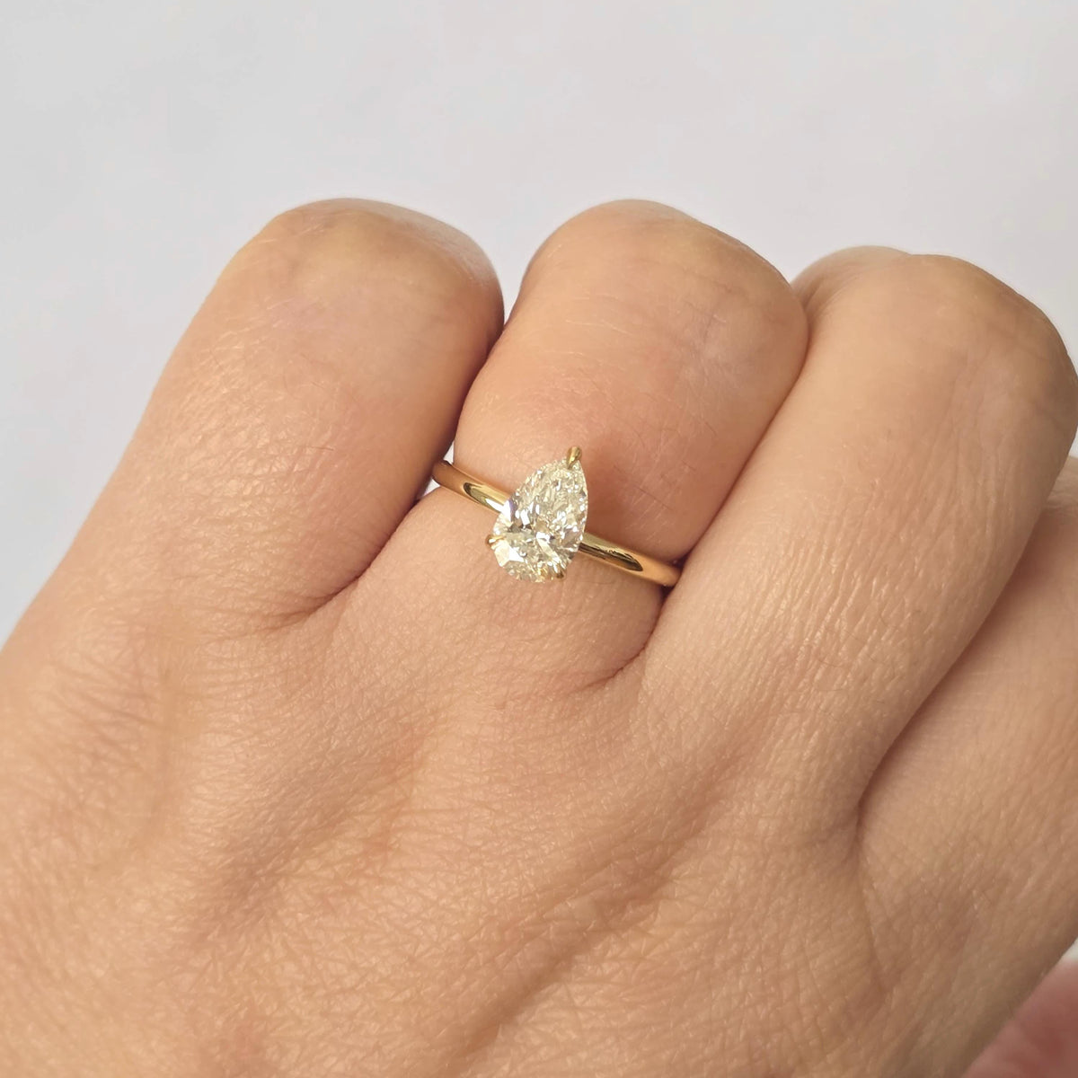 1 Carat E -VVS2 Pear Cut Lab Grown Diamond Engagement Ring: 14K Gold Solitaire