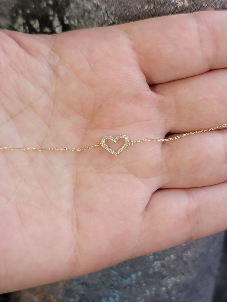 Dainty Diamond Heart bracelet in 14k Solid Gold