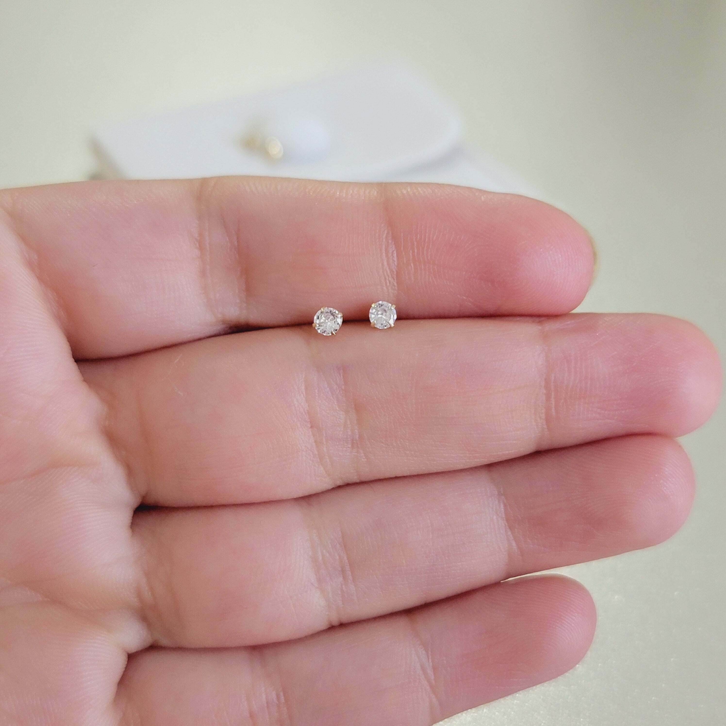 Real diamond studs deals