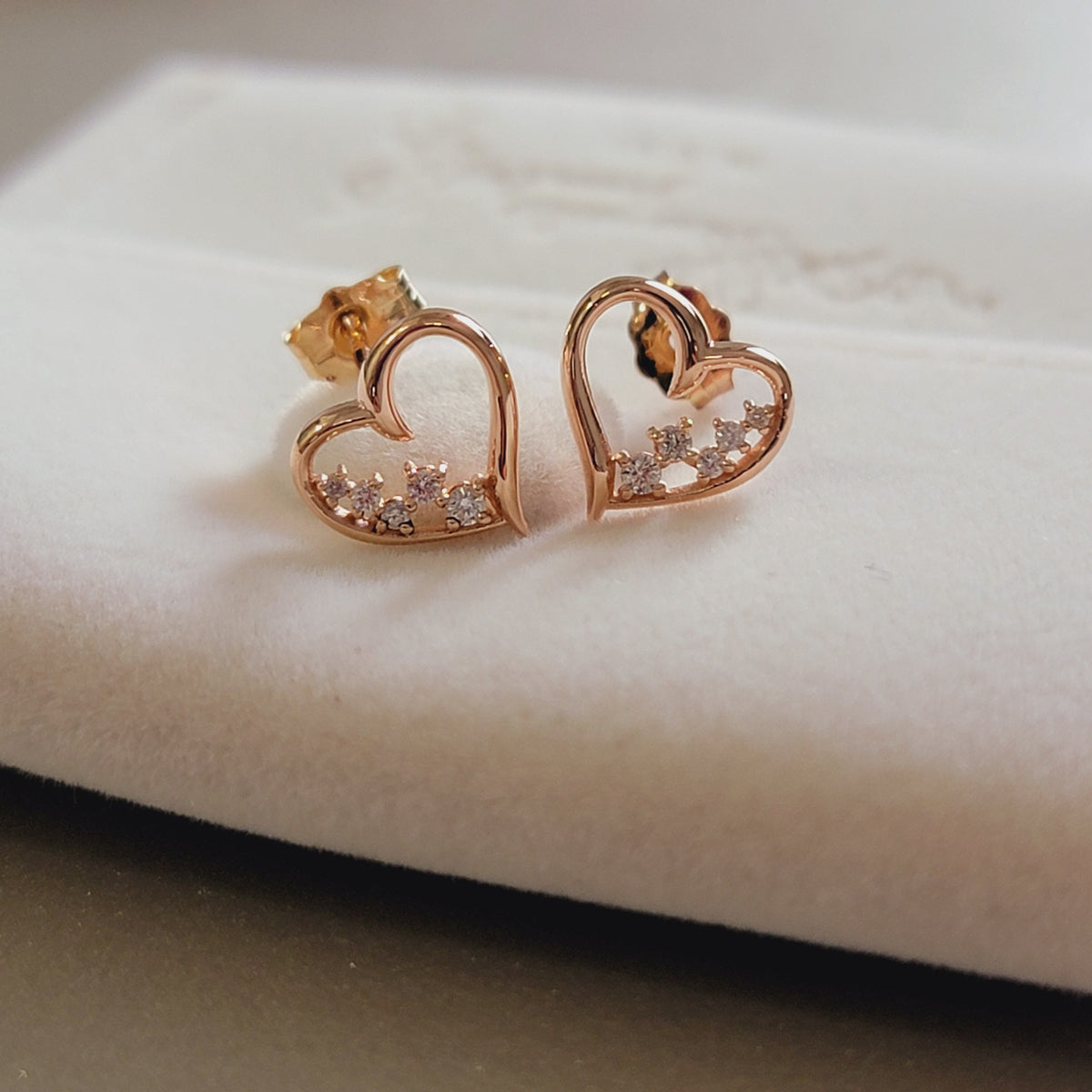 14k Rose Gold Diamond Heart Earrings