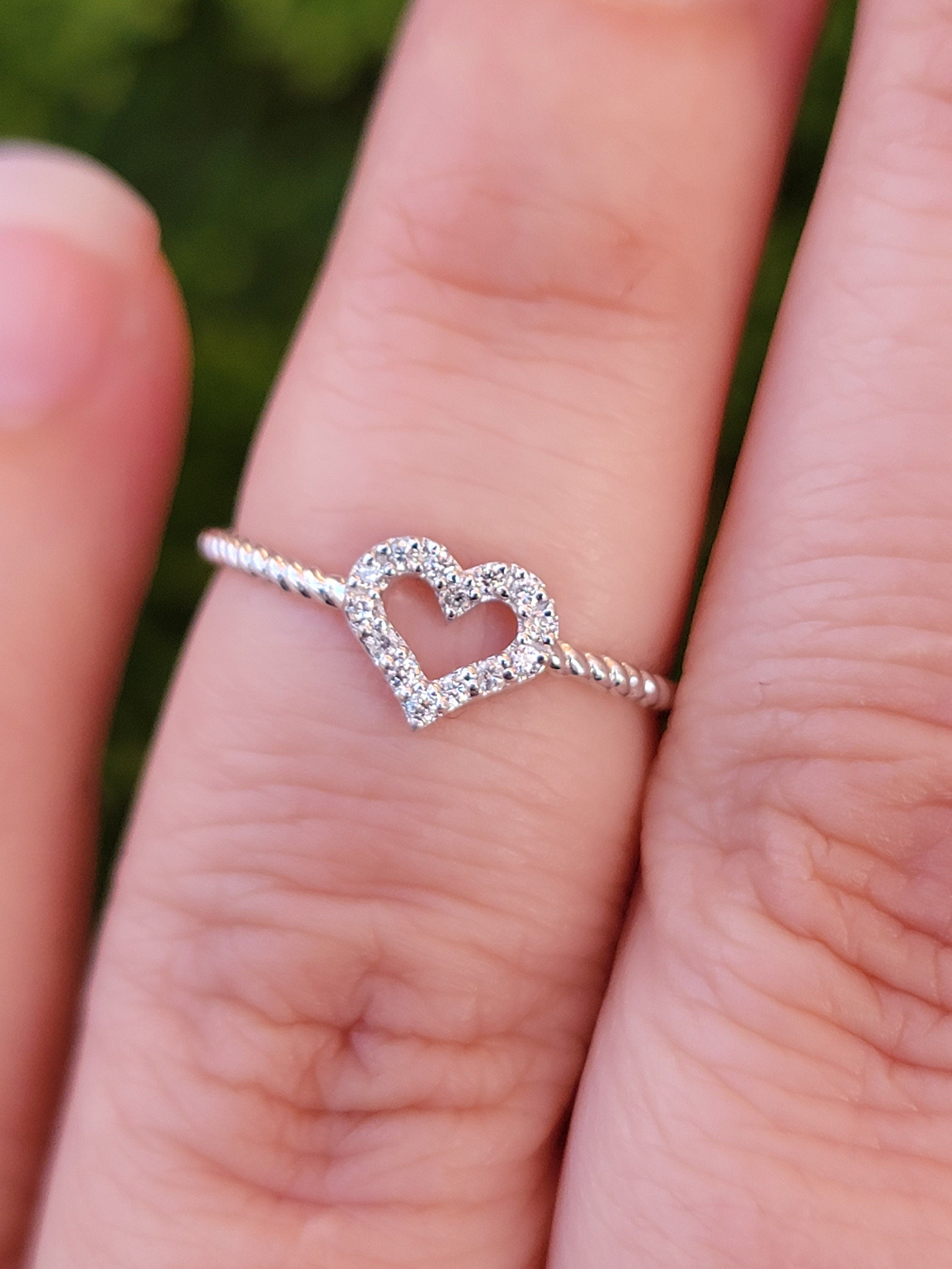 Diamond Heart Ring in14k Solid Gold Gold Heart Ring for Her