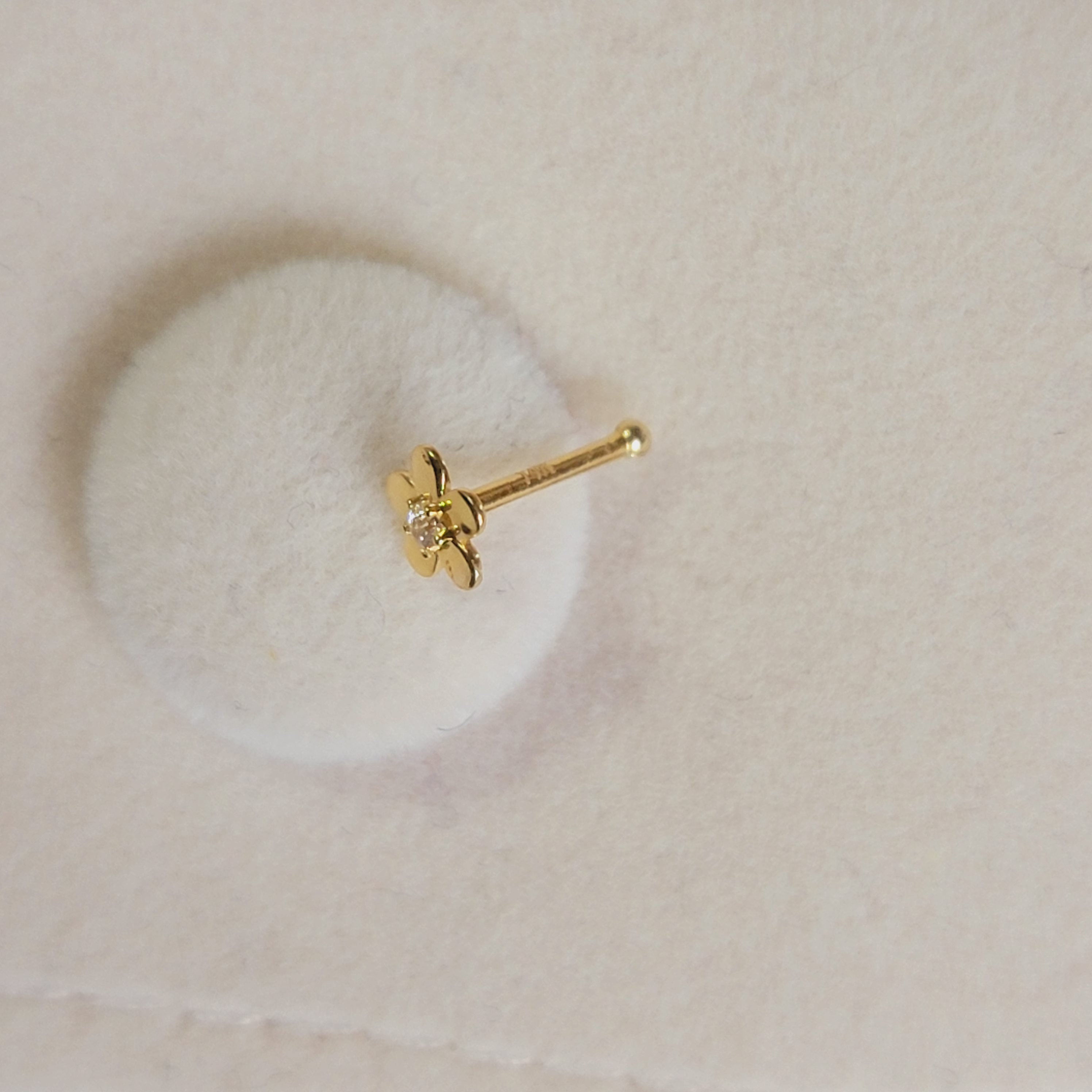 14k gold nose stud with diamond deals