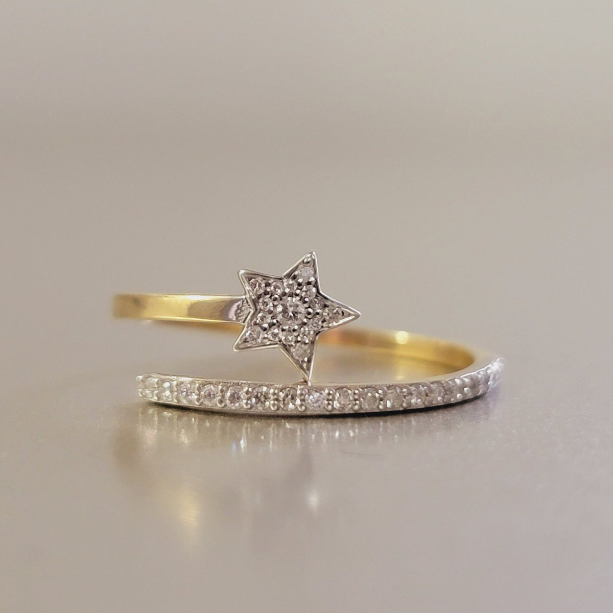 Diamond Star Ring, 14k Diamond Starburst Ring for Women, Dainty Pave Diamond Ring, Minimalist Celestial Ring, Spiral Diamond ring, 14k White